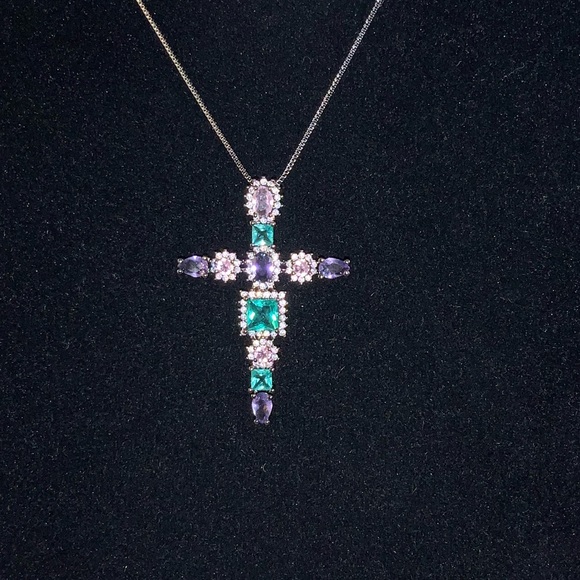 4ct Gemstone Cross Pendant - Picture 6 of 9
